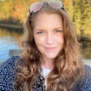 Meet your Posher, Denise